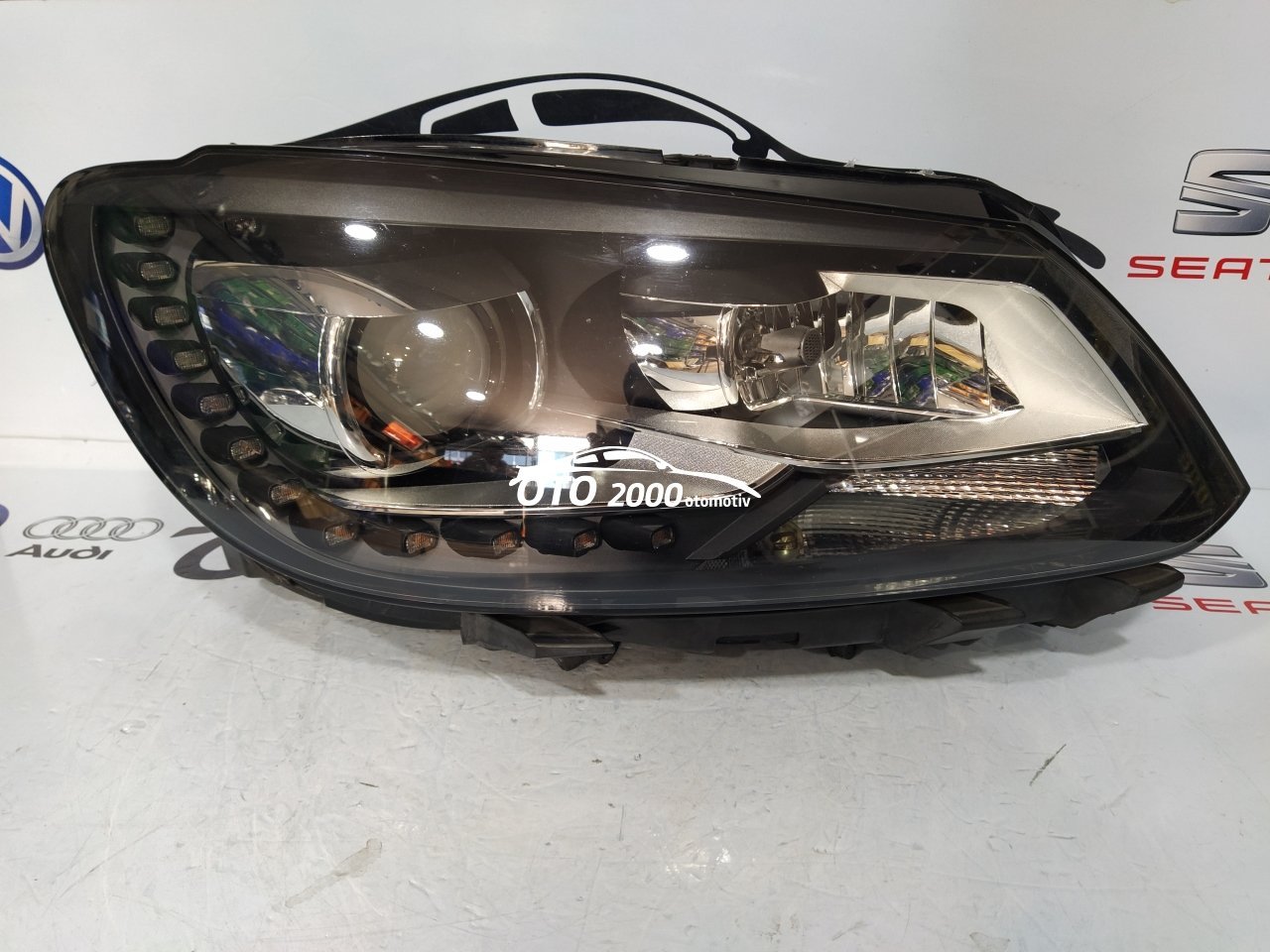 CADDY/TOURAN 2011-2015 LEDLİ SAĞ FAR